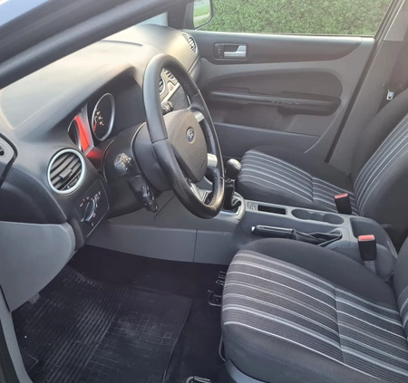 Ford Focus cena 9700 przebieg: 315000, rok produkcji 2009 z Legnica małe 326